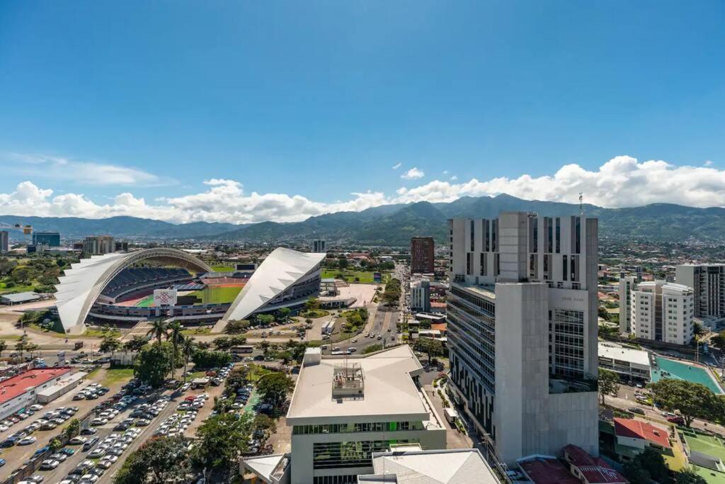 Rooftop Jacuzzi And City View San Jose  Exterior photo